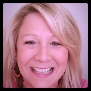 Meet your Posher, Pam